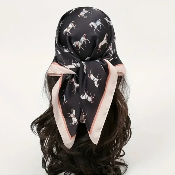 27.6" Horse Print Bandana Classic Satin Square Scarf Elegant Head Wrap Scarves - Picture 1 of 2